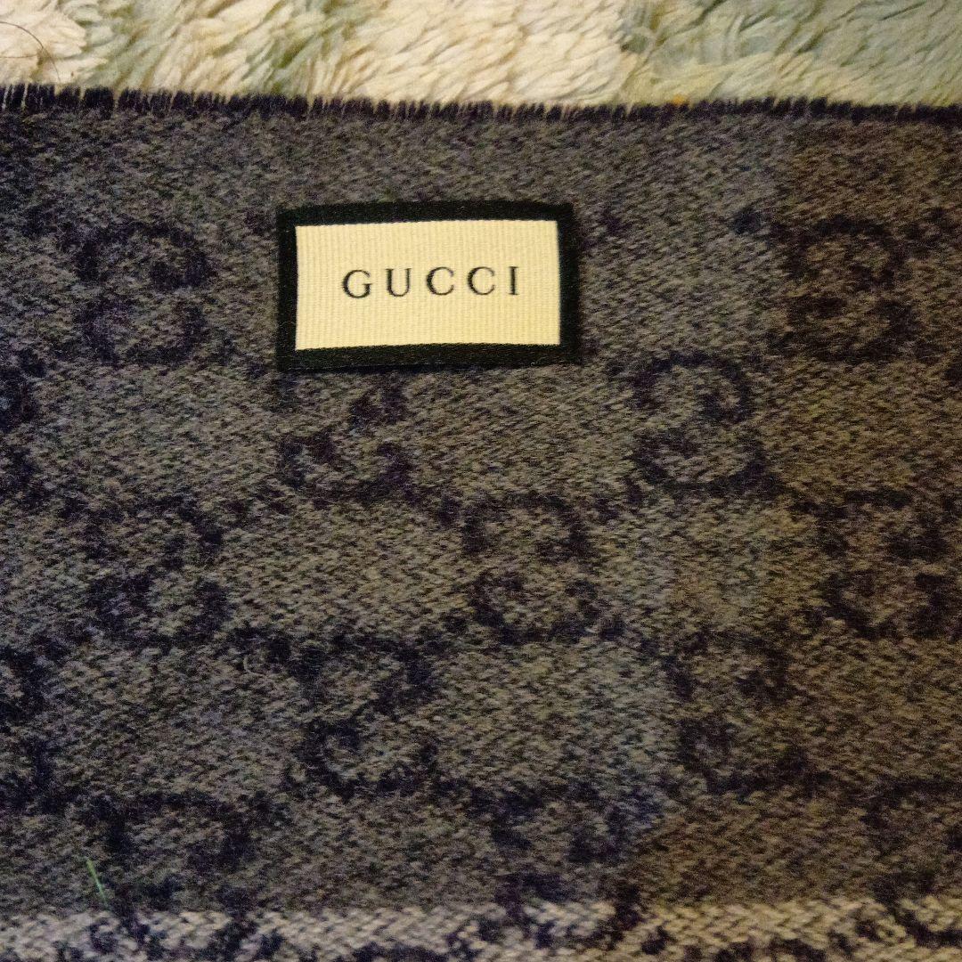 今月だけさらに値引き！「美品」GUCCIマフラー