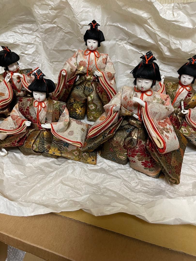 京雛平安松寿作 十二単衣 七段 雛人形15体 お道具一式 被布着 土台なし