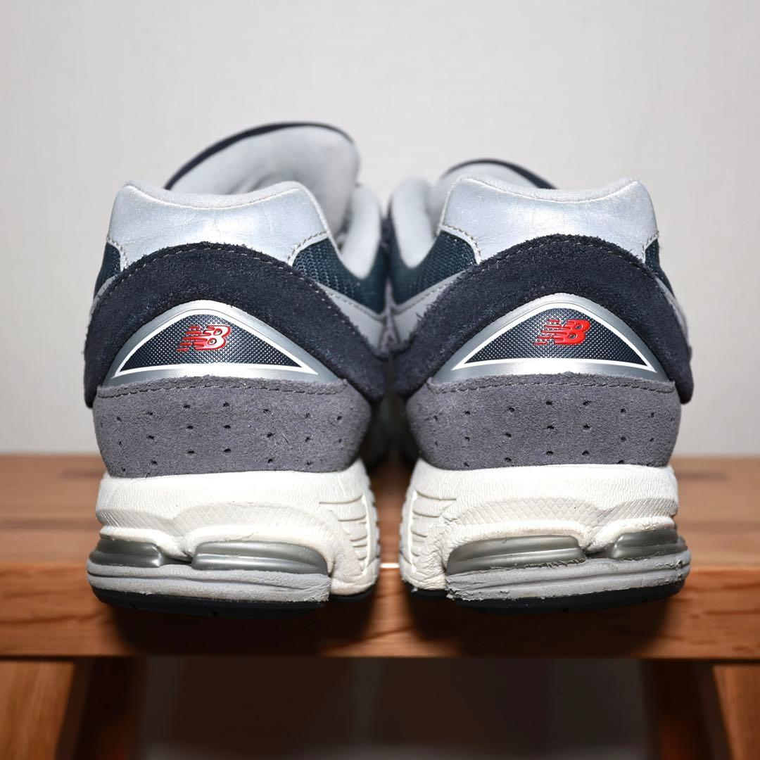 New Balance 2002R ネイビー　ニューバランス