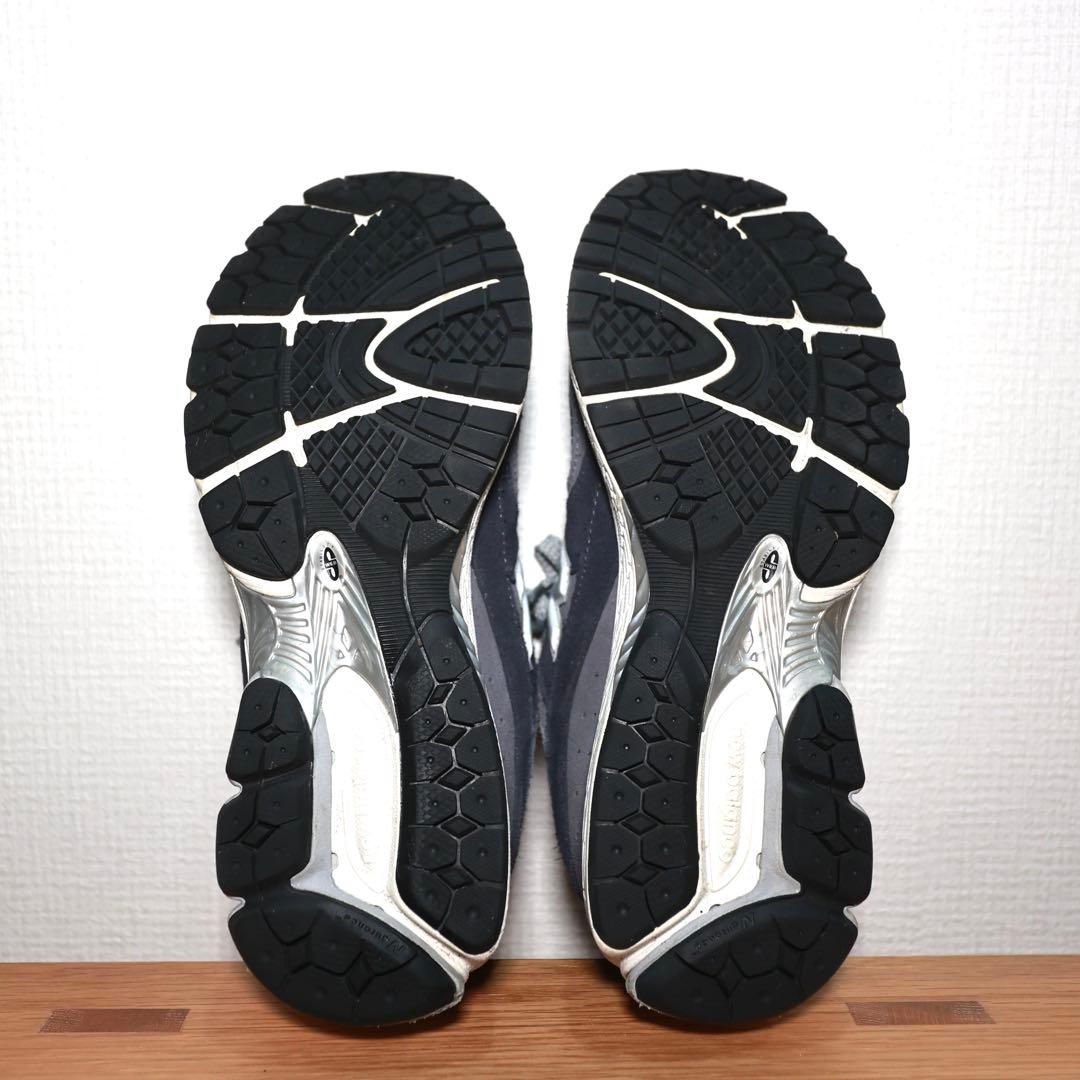 New Balance 2002R ネイビー　ニューバランス