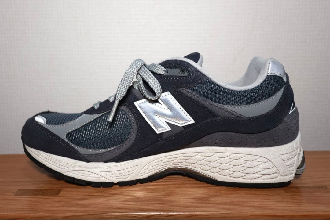 New Balance 2002R ネイビー　ニューバランス