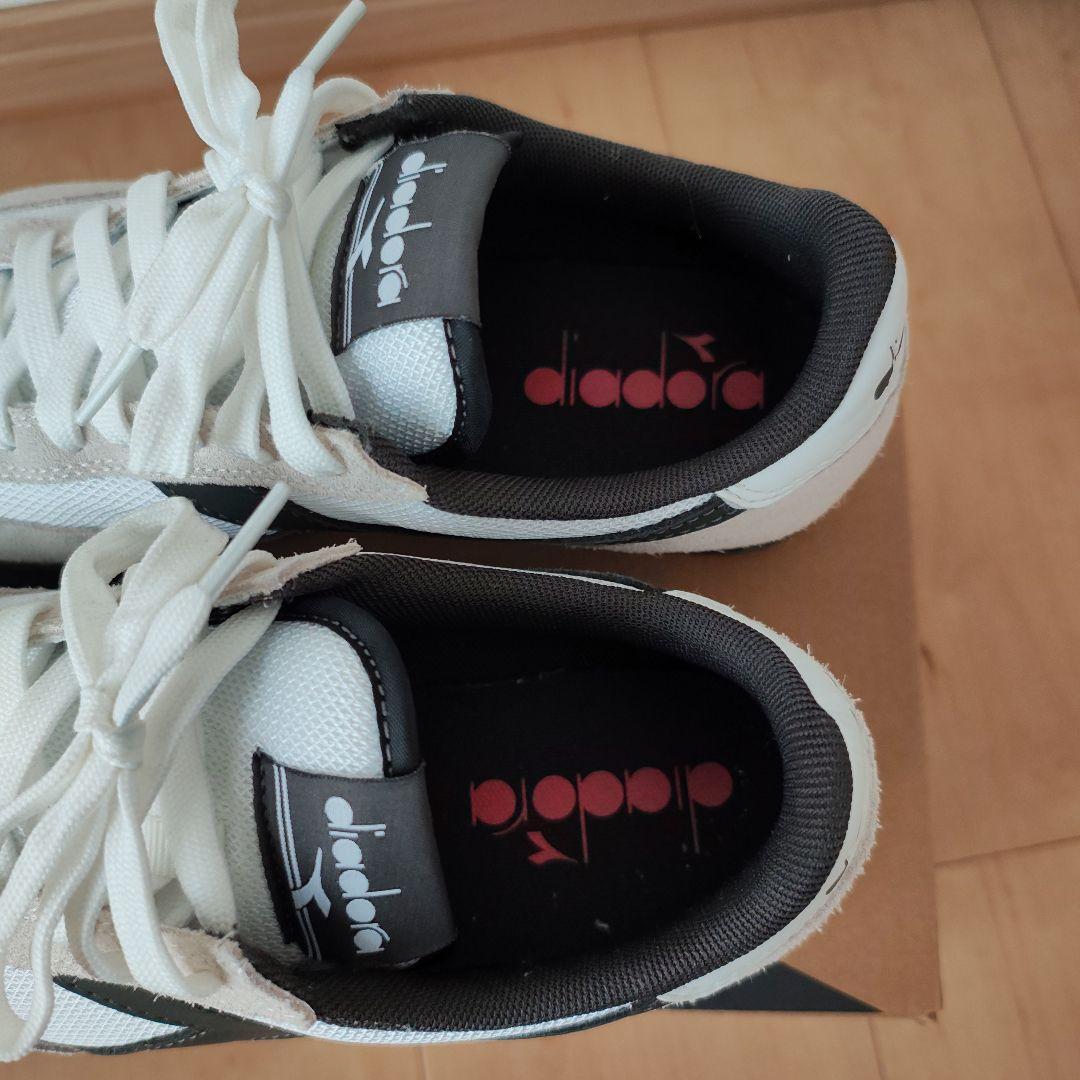 diadora ランニングシューズ ホワイト/グレー/ブラック