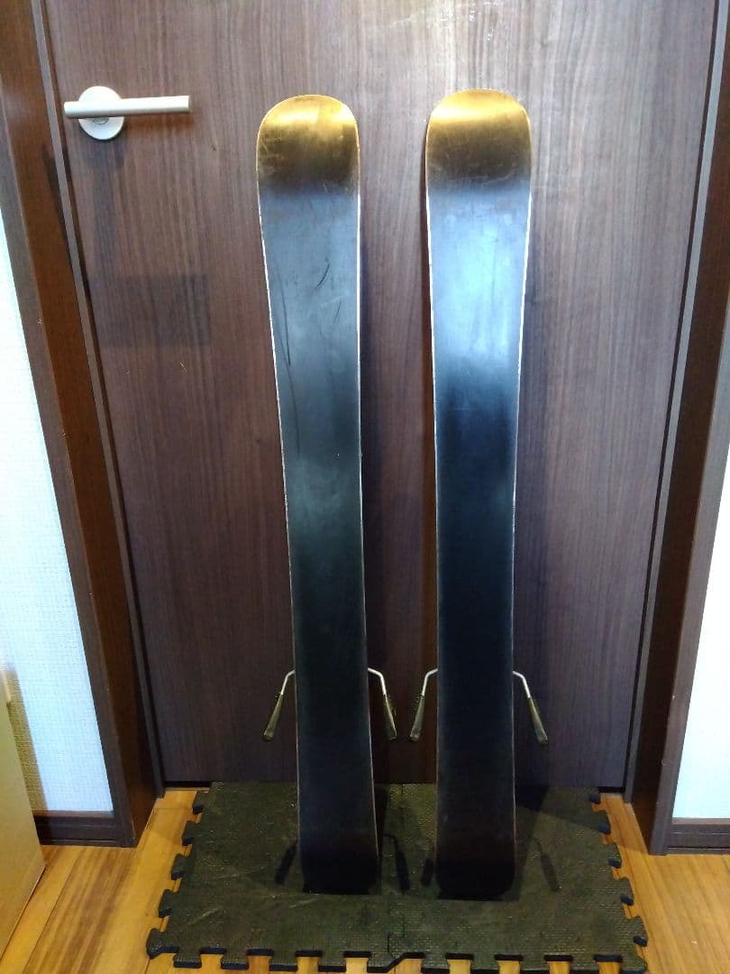 大人気‼️CARVING 99cm ショートスキー 幅広い年齢層に！