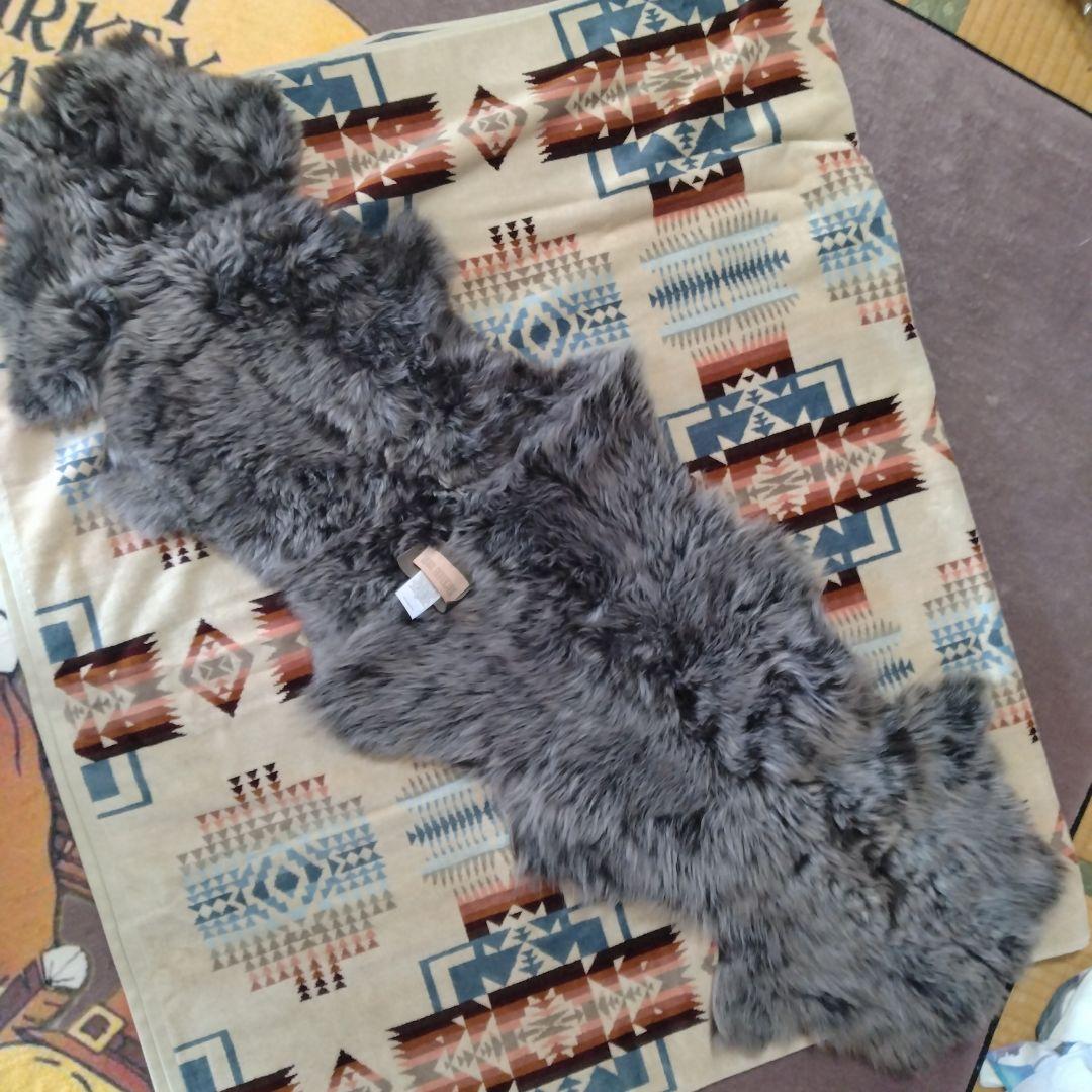 カールドノヒュー　ムートンボレロカーディガン