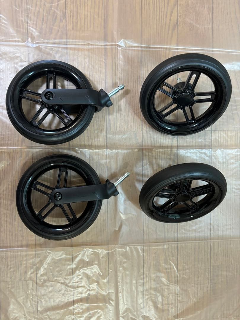 メリオカーボン　2025 アーモンドベージュ