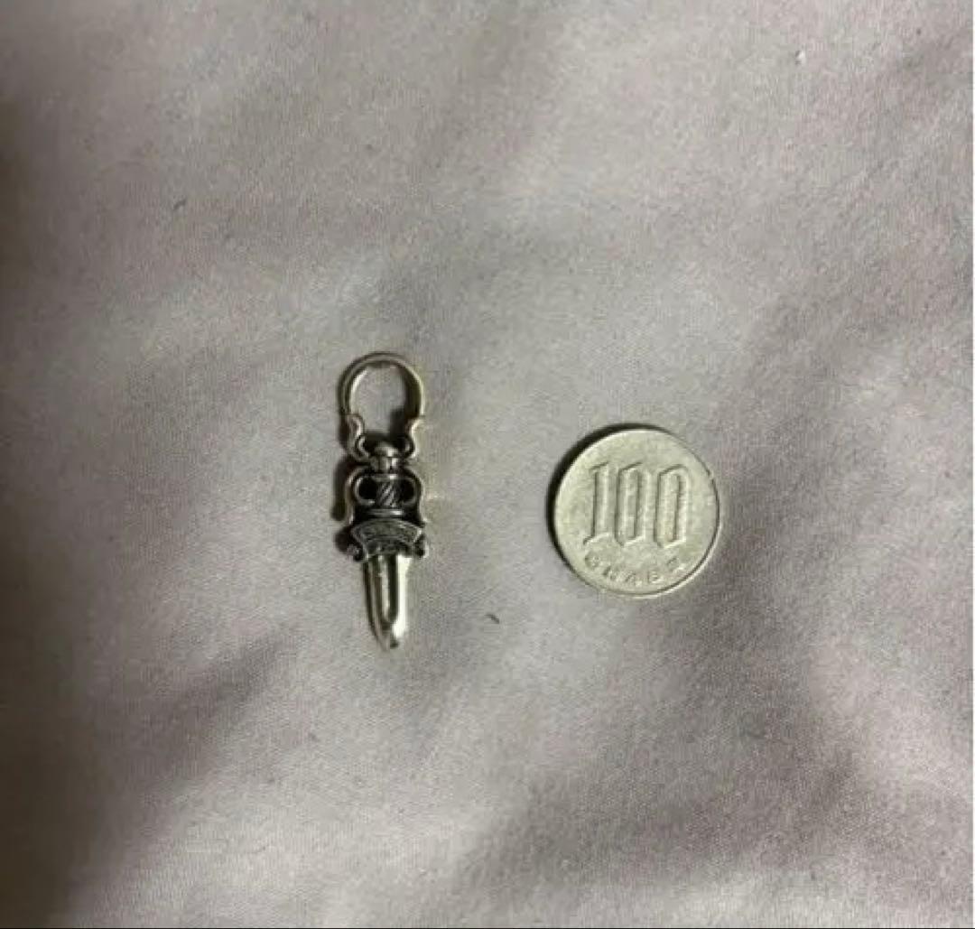 Chrome Hearts ダガーチャーム