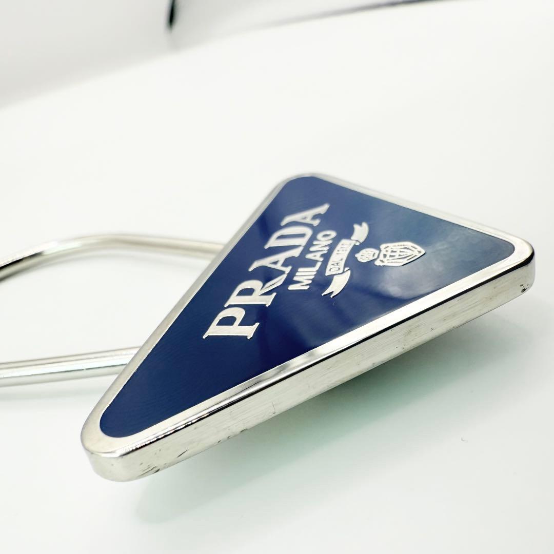 【美品】PRADA プラダ　三角ロゴ　キーホルダー　キーリング　ユニセックス　紺