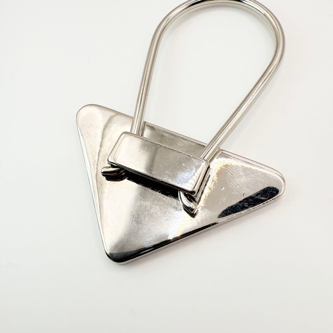 【美品】PRADA プラダ　三角ロゴ　キーホルダー　キーリング　ユニセックス　紺