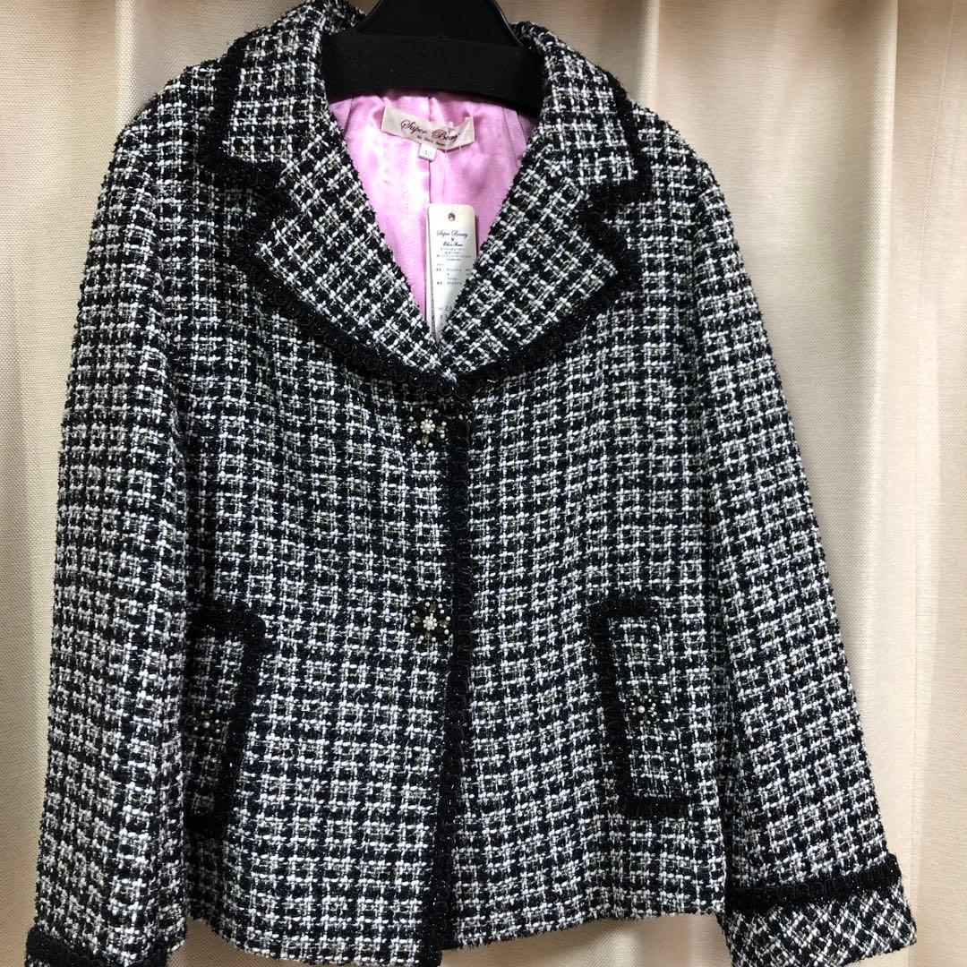 新品❣️半額以下❣️ウール２４%入りツイードジャケット