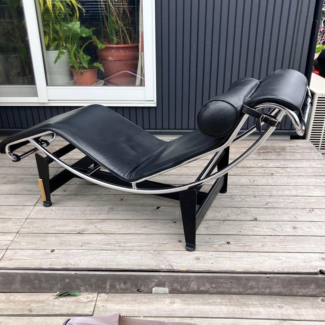 ル・コルビュジエ シェーズロング 本革 LC4 リクライニングソファ ベッド