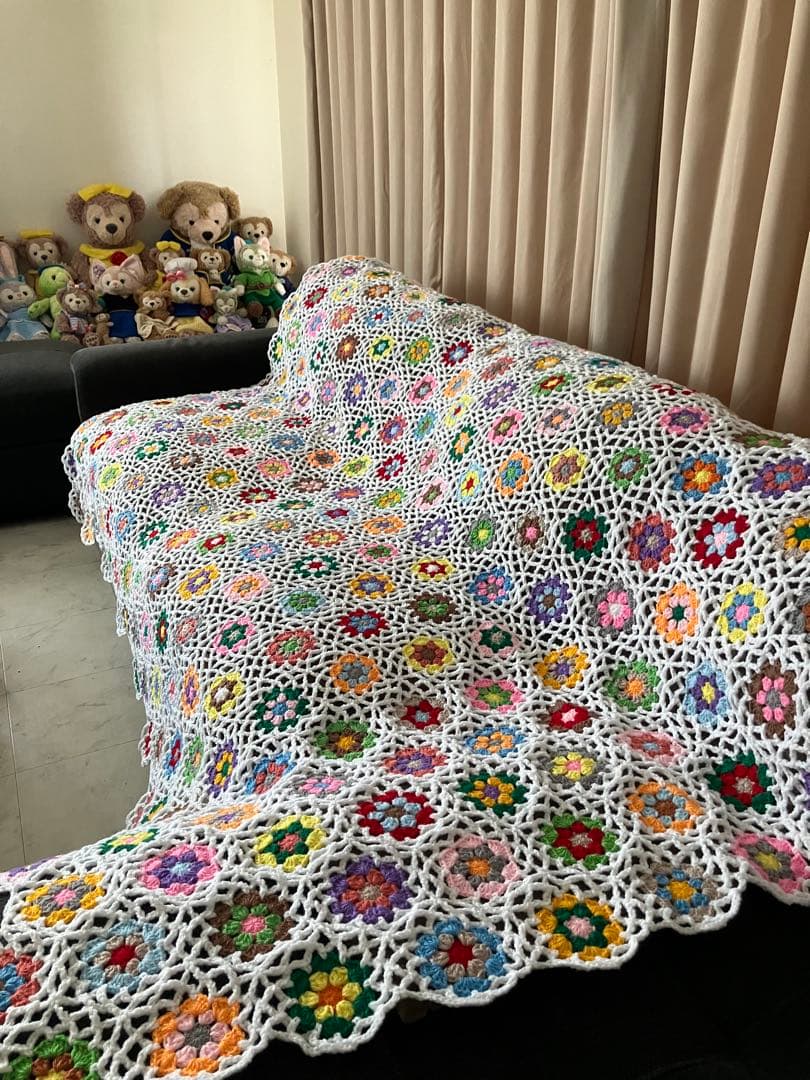 ちろちゃん　ベッドカバー　ソファーカバー　手編み　ハンドメイド