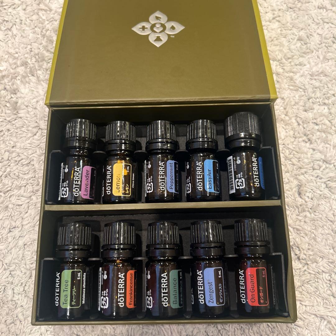 doTERRA ファミリーエッセンシャルズキット 10本セット