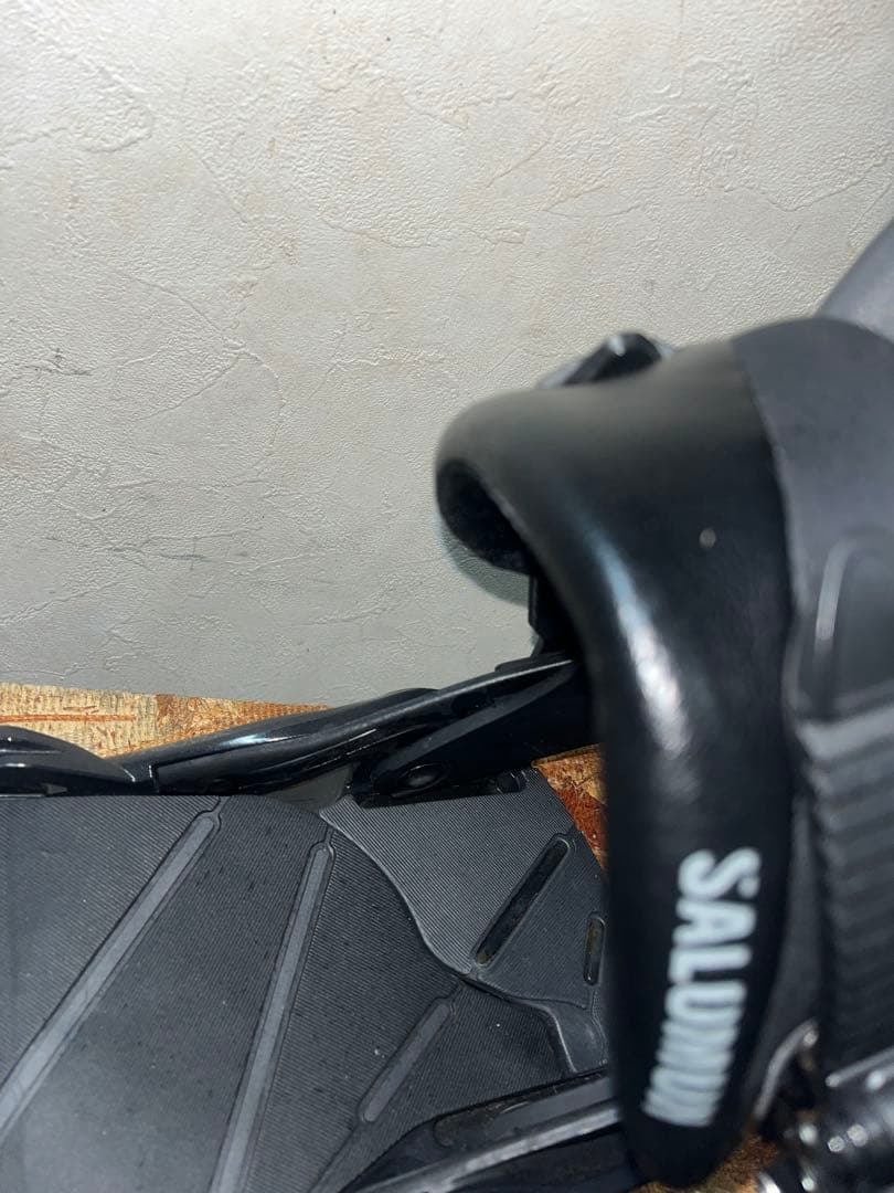 スノーボード ALL BLACK EDDITION!!SALOMON hologram M