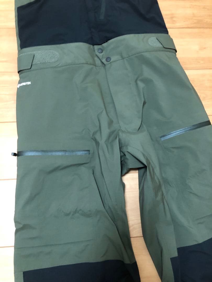 ノースフェイスGORE-TEX Powder Guide Light ビブパンツ