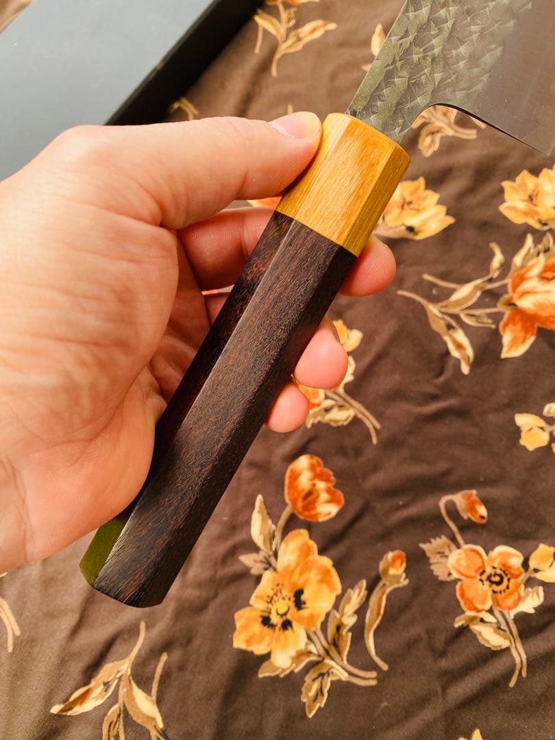 黒崎優　「閃光」牛刀包丁 240mm 紫檀柄桂 R2 / SG2