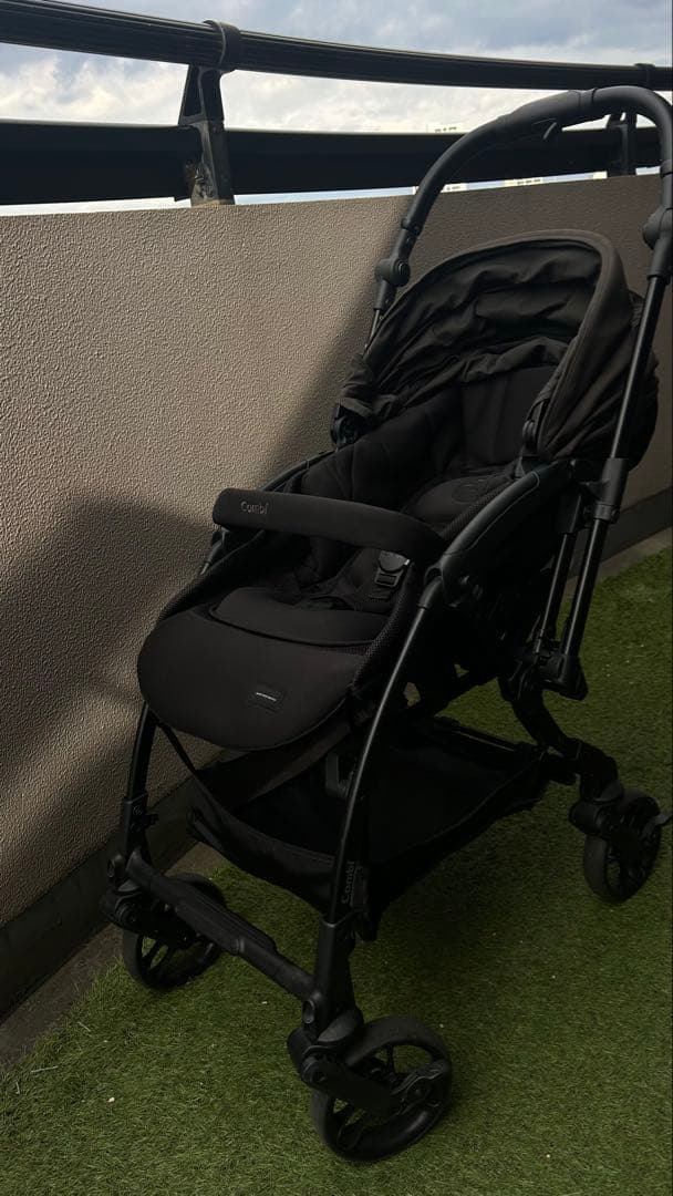 【美品】combi×UAコラボ　AB型ベビーカー
