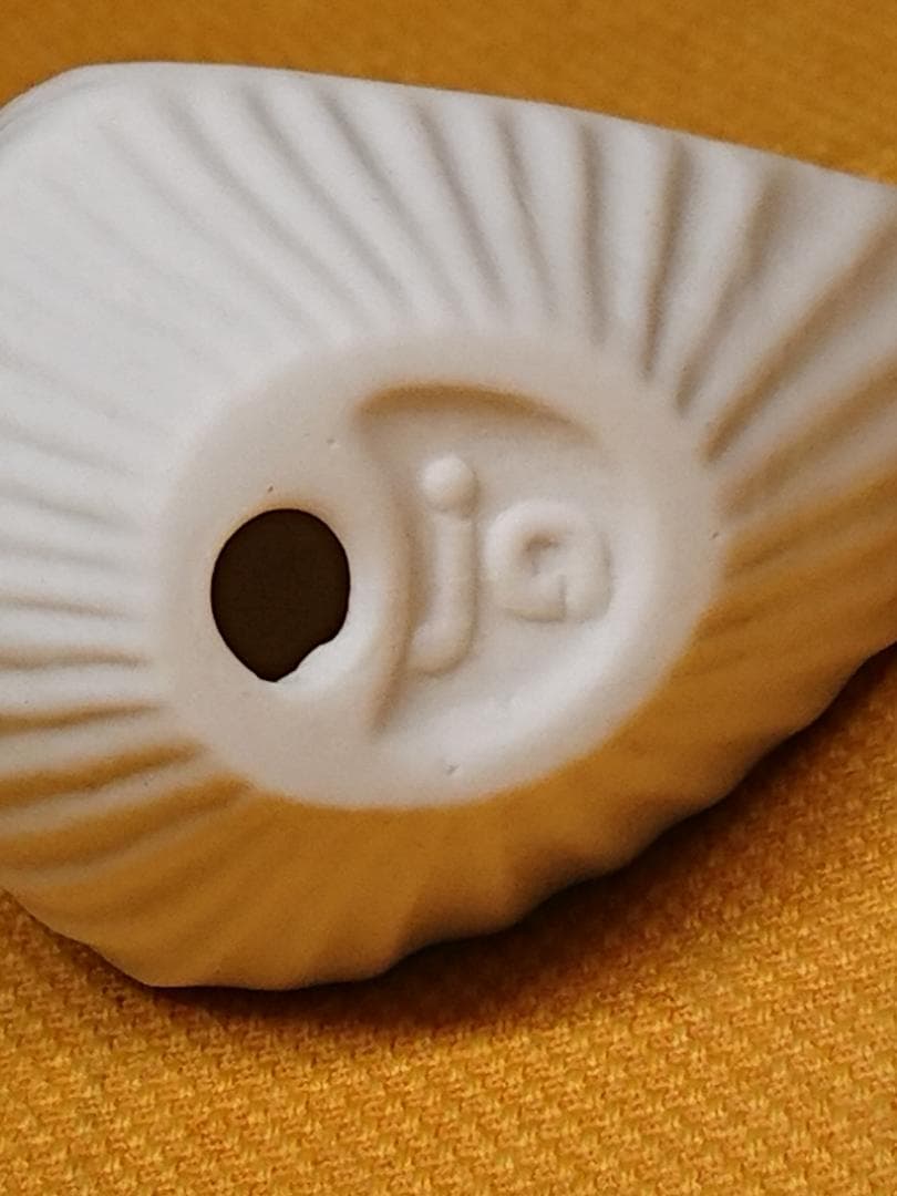とり　陶器　白磁　オブジェ　置物　インテリア　工芸品　美術品　A1002