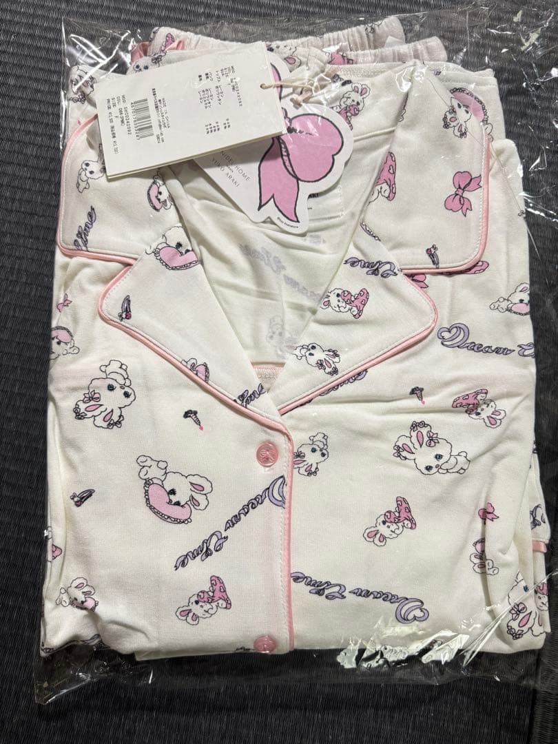 新品未使用　SNIDEL カットプリントシャツ×ショートパンツ　フリーサイズ