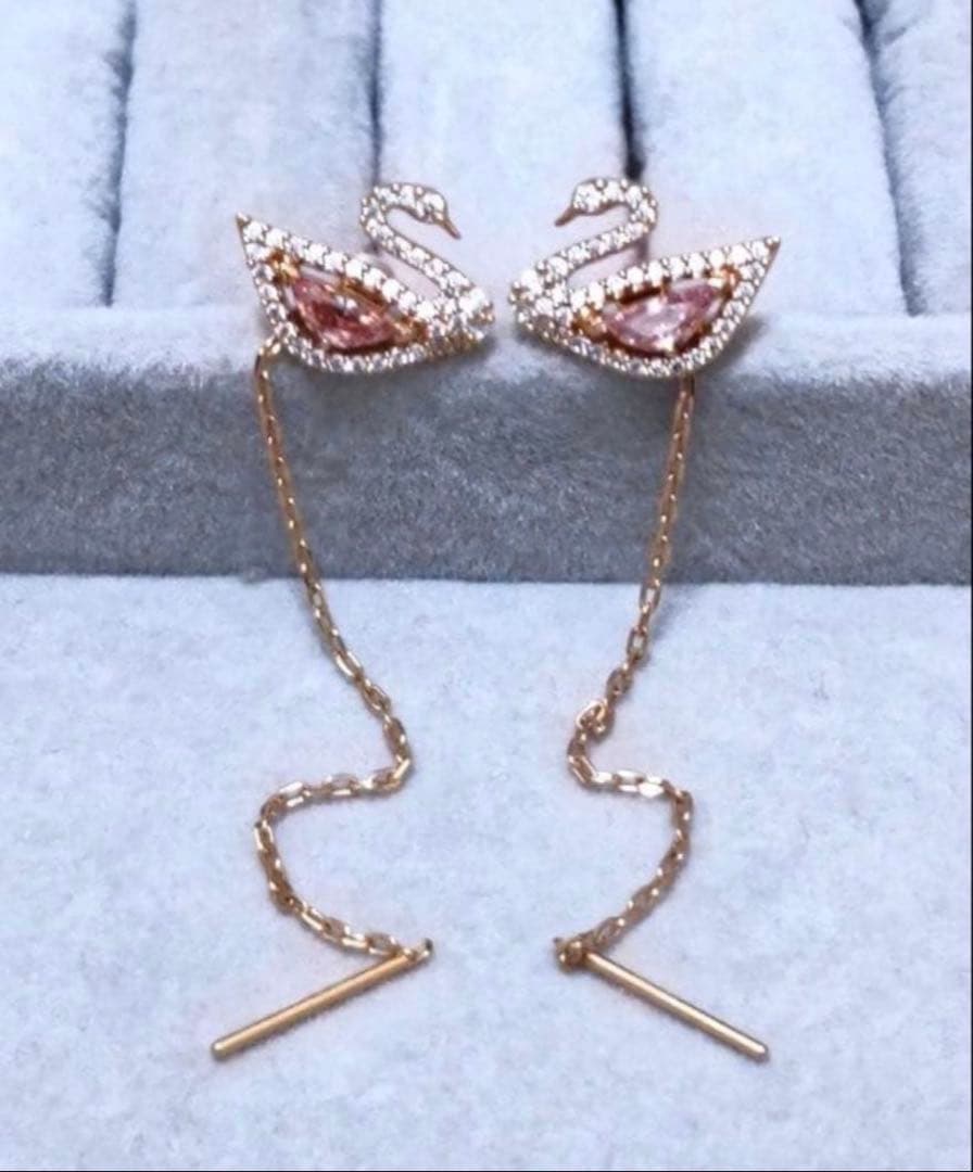 Swarovski SWAN ゴールドロングピアスネックレス2セット