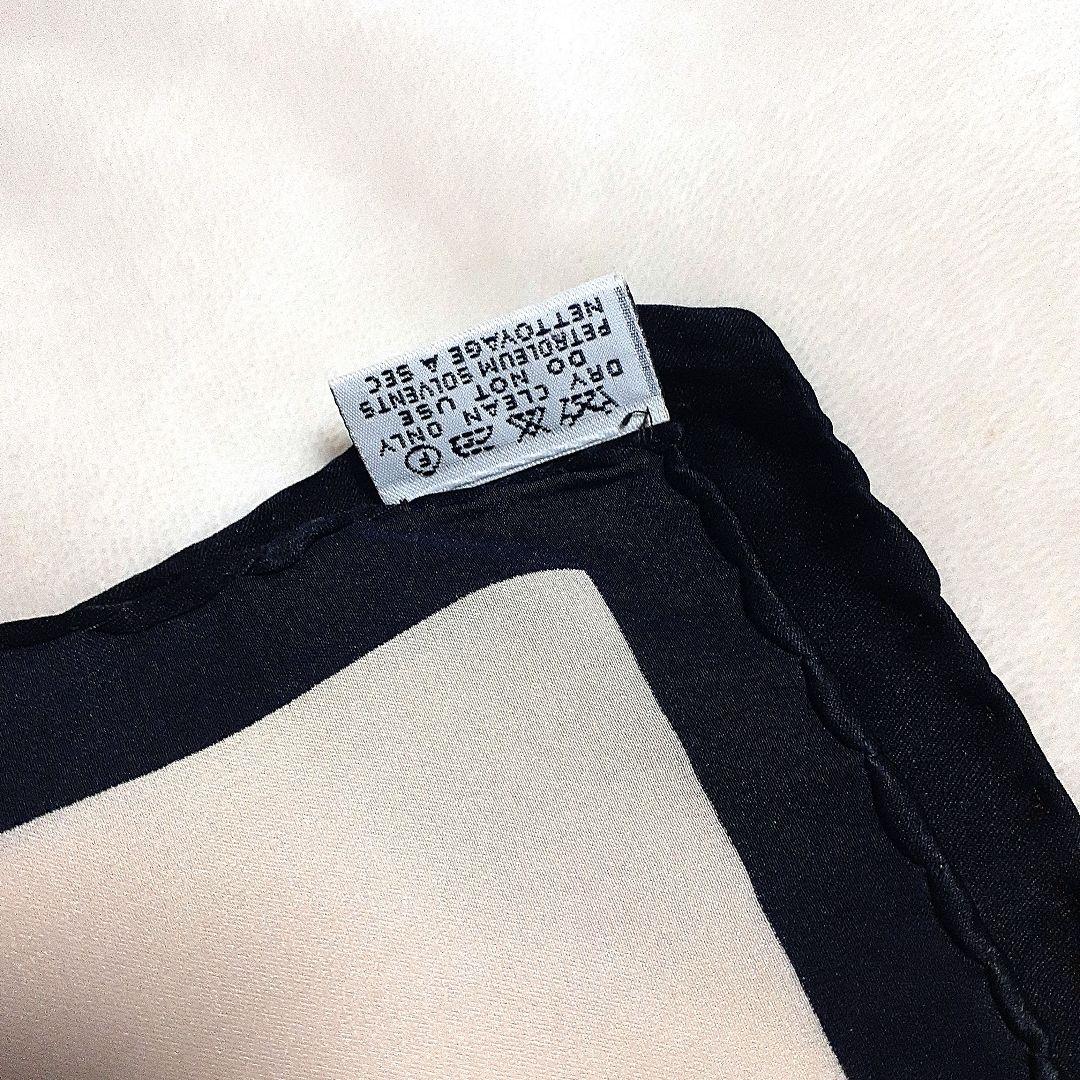 CHANEL　大判スカーフ