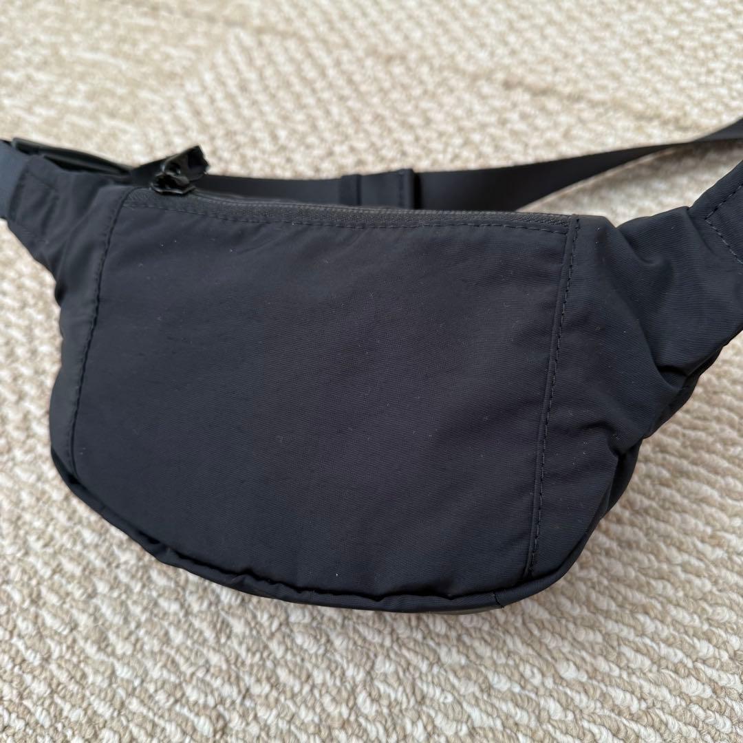 everyone compact waistbag (ショッパー／ステッカー付）