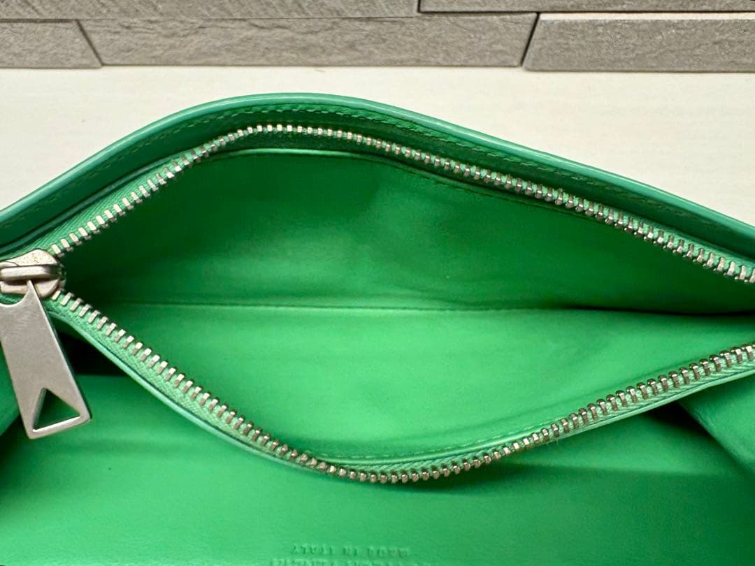 BOTTEGA VENETA バイカラー 長財布 ボッテガグリーン