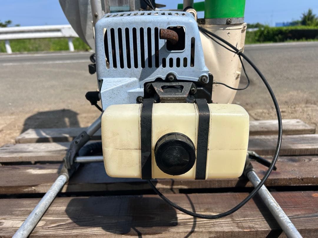 宮崎　落合 茶刈機　茶摘機　剪枝機 V8-1070 バリカン　刈ならし機 動画有