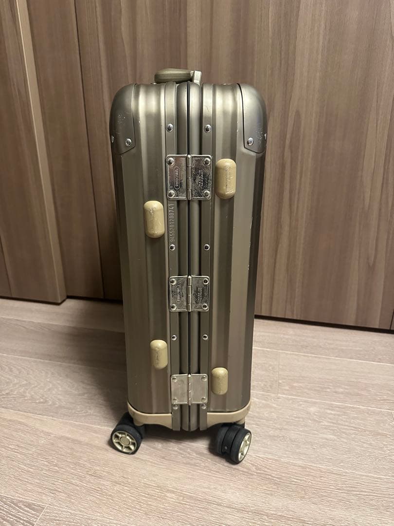 RIMOWA トパーズ チタニウム 32L シャンパンゴールド