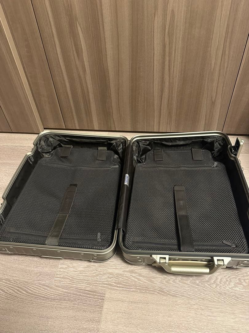 RIMOWA トパーズ チタニウム 32L シャンパンゴールド