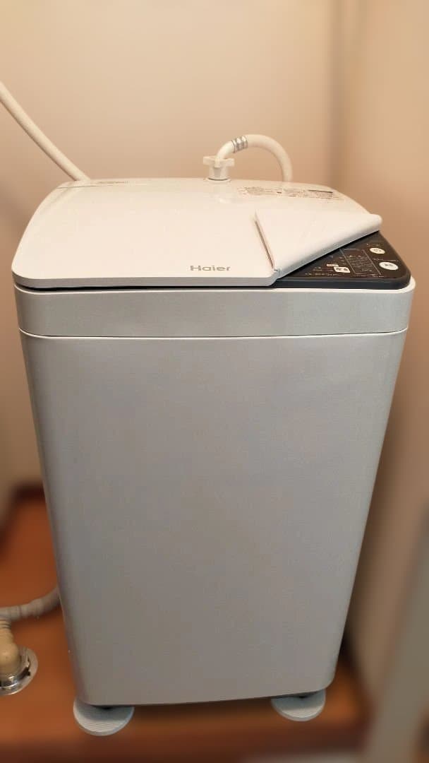 Haier　ハイアール全自動洗濯機3.3kg２０２０年製素敵なデザイン１人暮らし