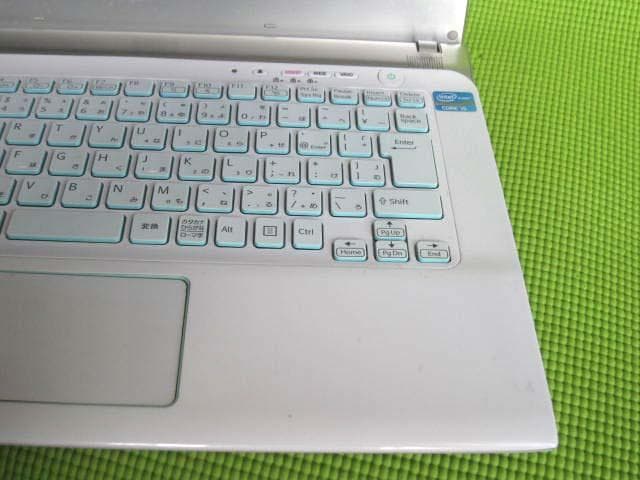 ♪おしゃれなホワイト　SONY VAIO ノートパソコン状態 綺麗です♪