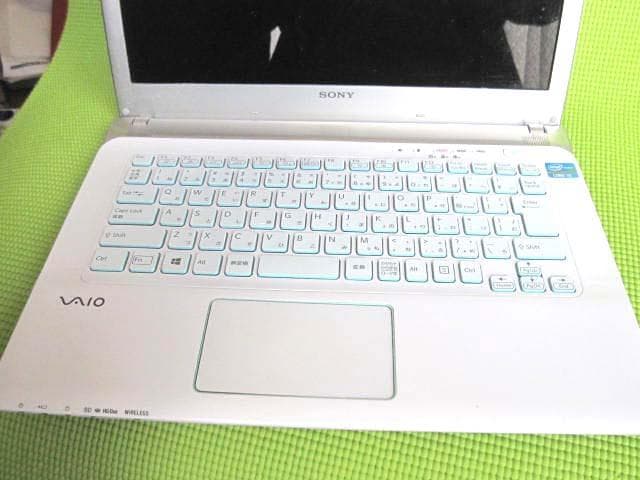 ♪おしゃれなホワイト　SONY VAIO ノートパソコン状態 綺麗です♪