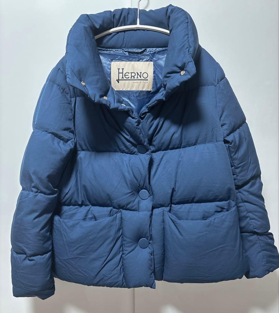 【土日限定割引】HERNO ネイビー ボタン付き ショートダウンジャケット