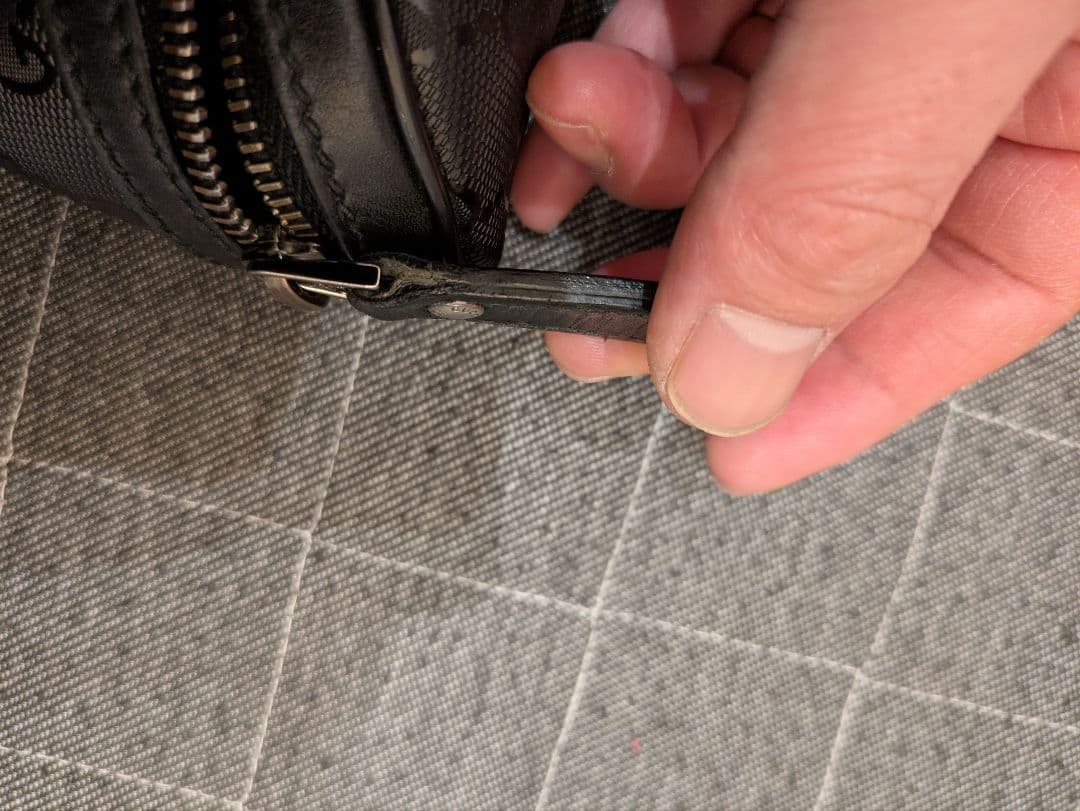 GUCCI ボディバッグ ブラック ナイロン