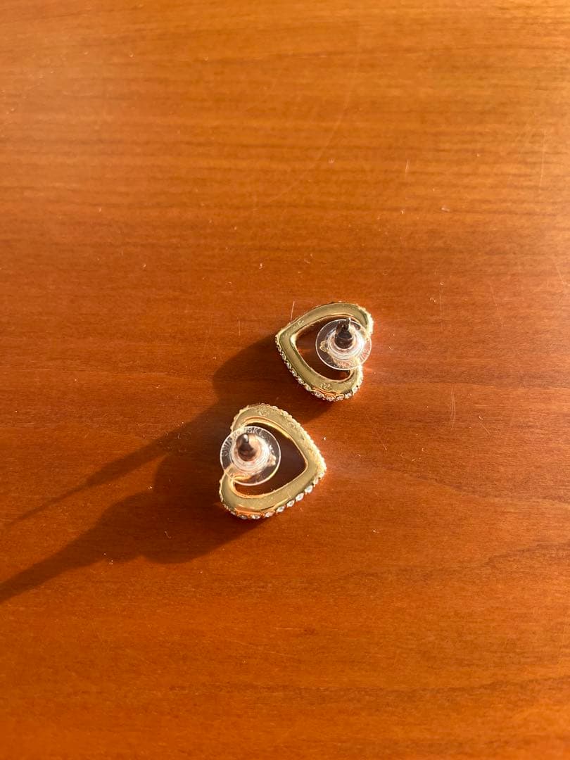 スワロフスキーUnaピアス