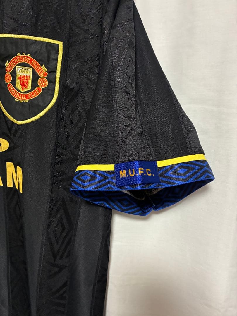 93-95マンチェスターユナイテッド　 umbro(ブラック) L