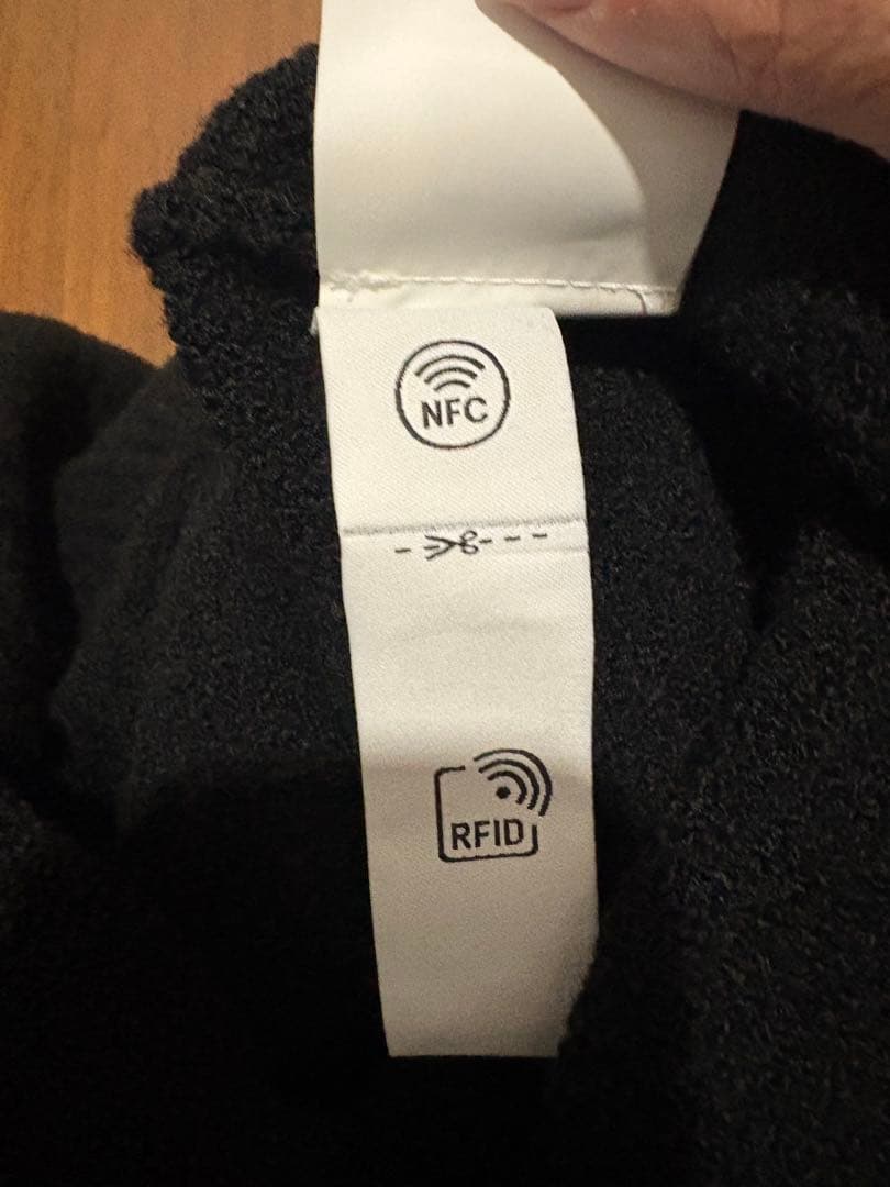 て*割様 中古:Supreme Stone  Boucle Card