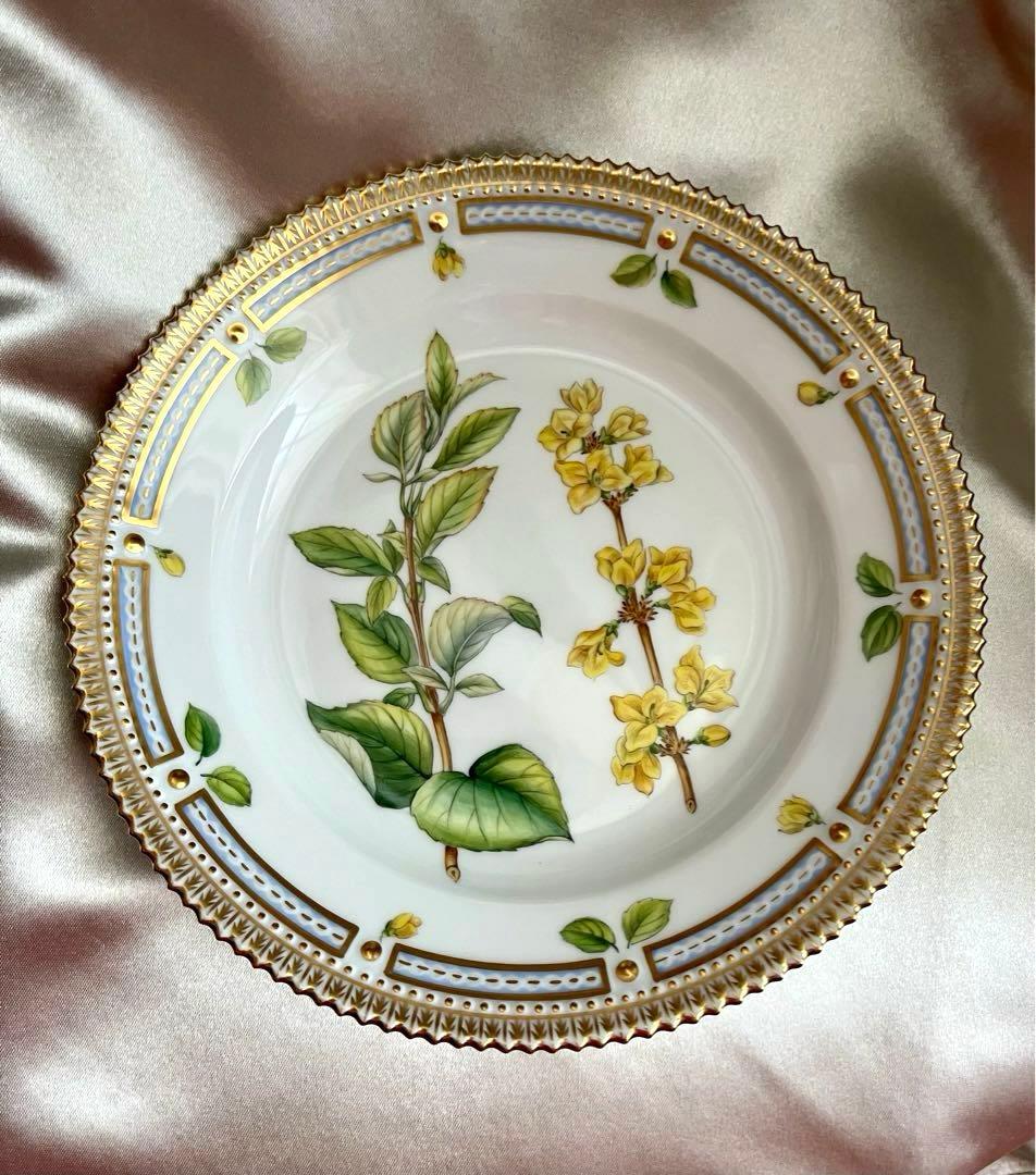 未使用【美品】ロイヤルコペンハーゲン☆フローラダニカ　19.5㎝プレート