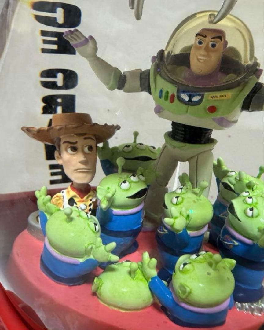 トイストーリー スペースクレーン ライトアップ オルゴール付き スノーグローブ