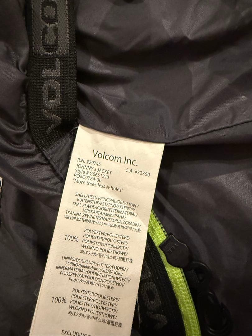 &*i様 VOLCOM スノーボードウェア メンズ上下セットM〜L相当