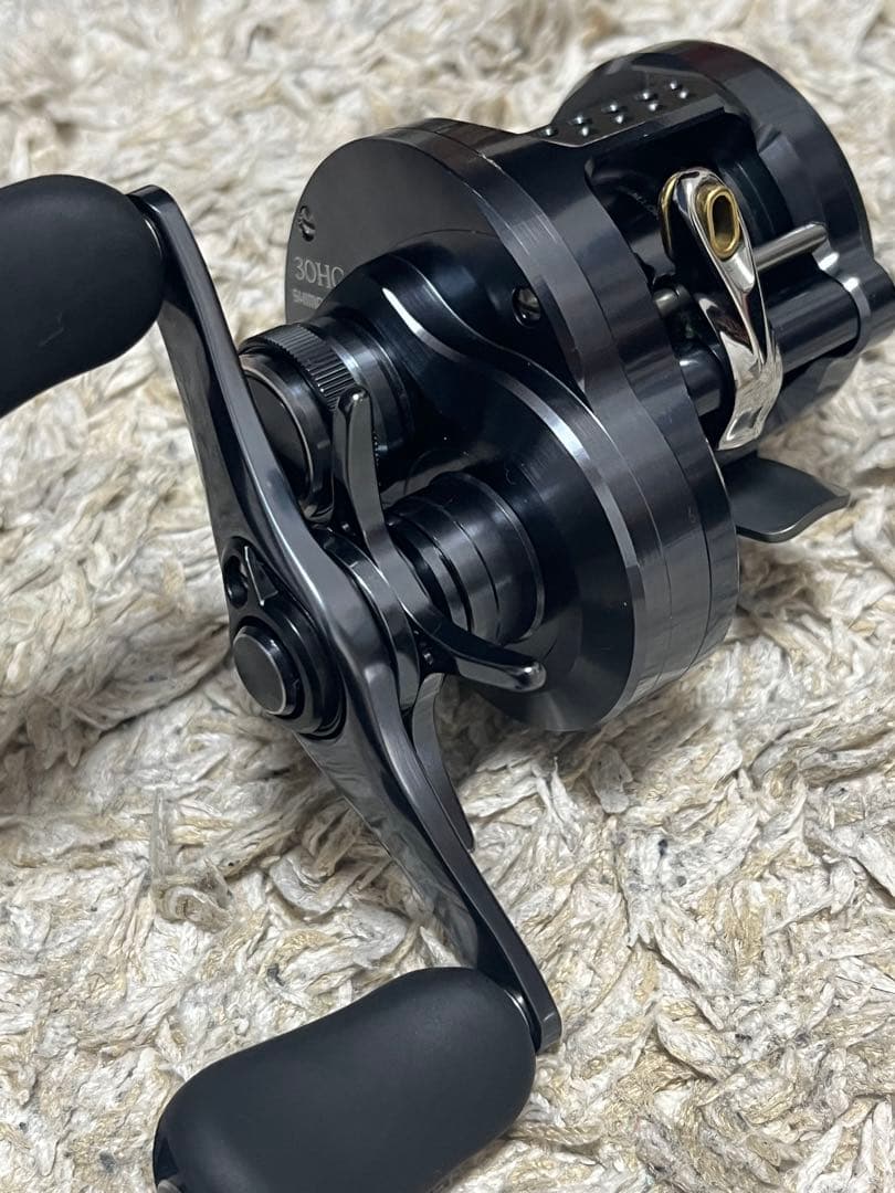 GW値下げ　カルカッタコンクエスト　30HG SE 100HG 回転良好 シマノ