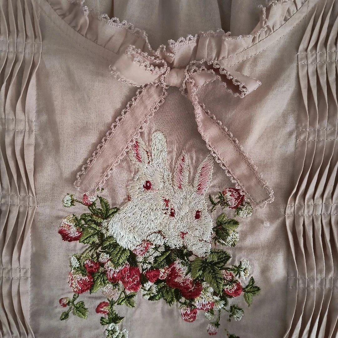 ピンクハウスウサギさん＆イチゴ刺繍ダブリエ（新品、未使用、保管品）
