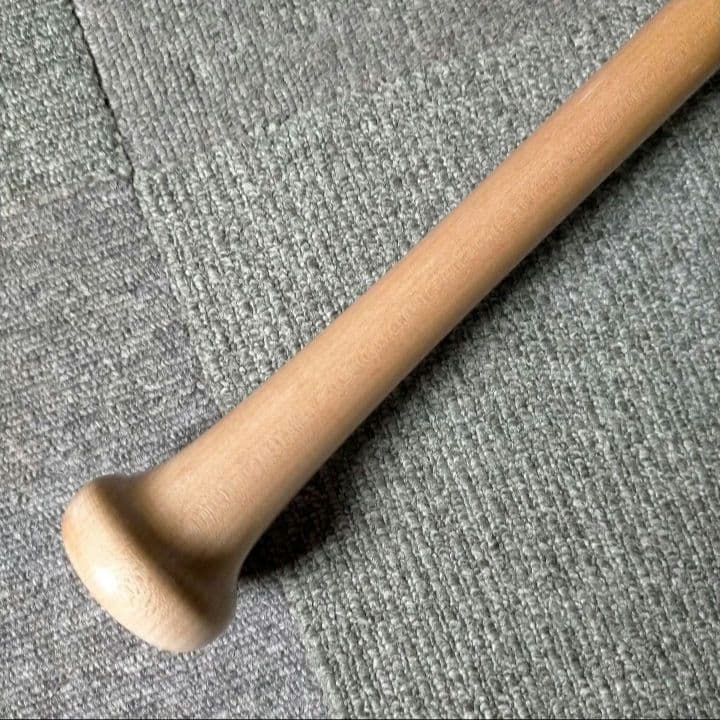 【極美品】Yanase ヤナセ 硬式木製バット 84.5cm 842g