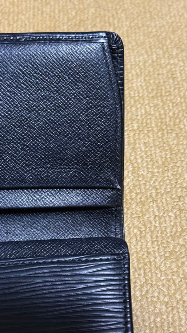 LOUIS VUITTON 折財布　エピ L字ファスナー