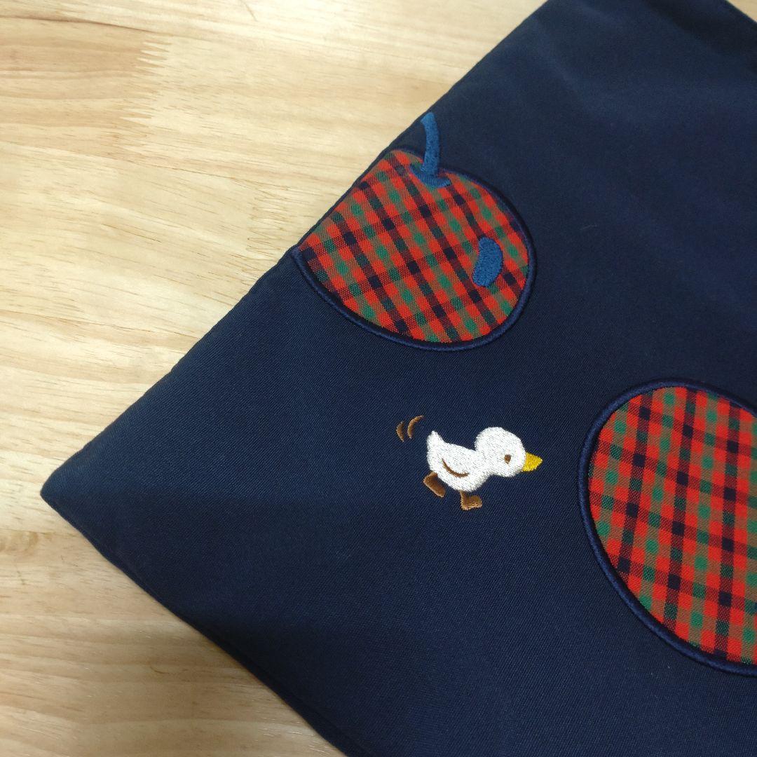 新品タグ付き!!希少レア♥廃盤品♥ファミリアさくらんぼ♥レッスントートバッグ