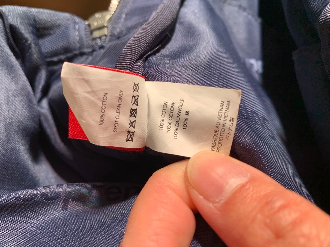 レア ☆ Supreme グラフィティ柄 スリングバッグ デニム ステッカー付き