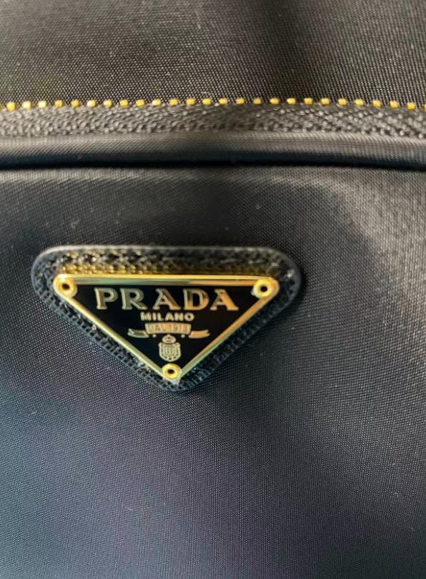 美品 PRADA ショルダーバッグ