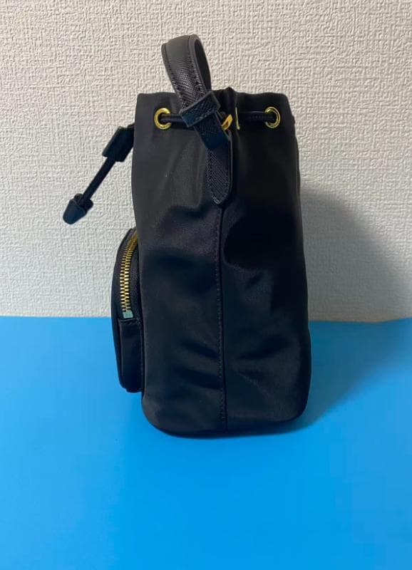 美品 PRADA ショルダーバッグ