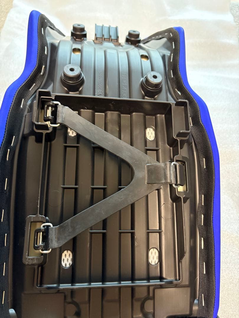 YAMAHAテネレ700 2025純正ローダウンシート