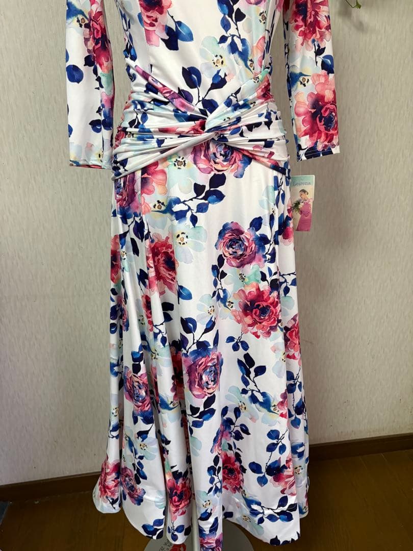 まーちゃん⭐︎花柄 七分袖 ロングドレス MLサイズ 新品